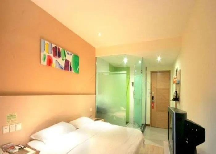 7 Days Inn Zhangzhou Pinghe Branch