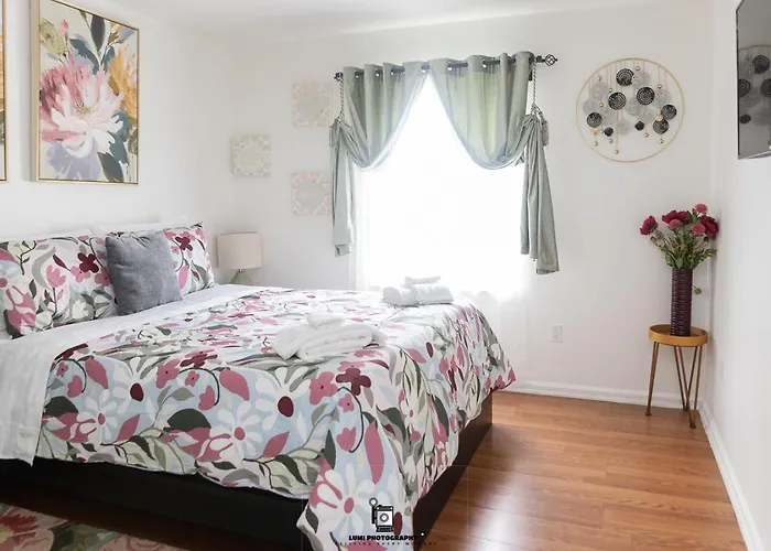 Newark Airport Oasis: Spacious 3-Bed Near EWR & NYC