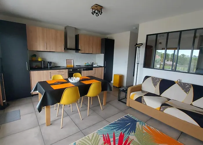 Grand Studio - Tout Confort - Plage A 6 Mn A Pieds - Wifi