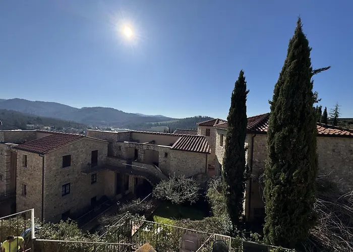 Borgo Di Gaiole - Casa Lorenzo - Apartment With A View & Travel Guide