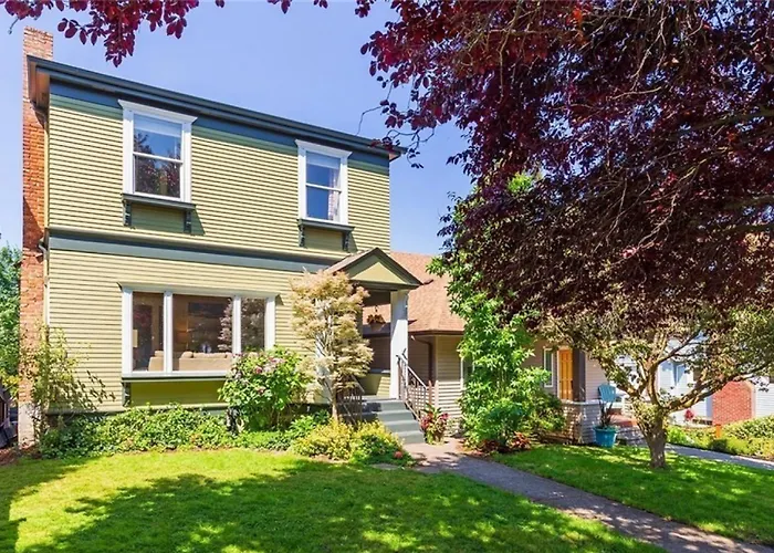 Seattle Escape Queen Anne W Private Deck