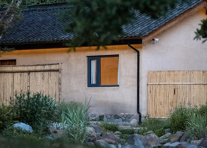 Hegu Countryside Resort Hotel