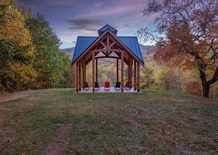 Engadine Inn And Cabins