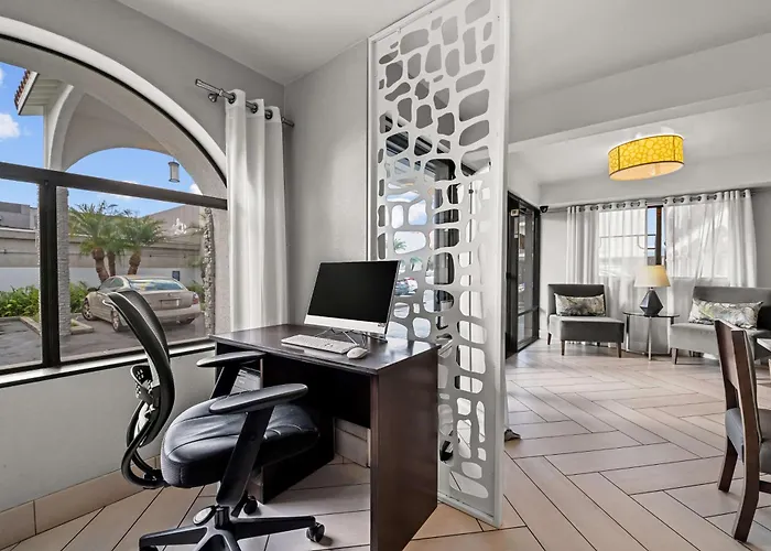 Best Western Los Alamitos Inn & Suites