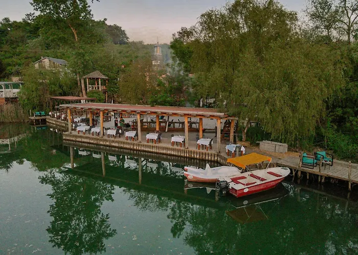 Wineport Lodge Agva Riverside Hotel & Winery