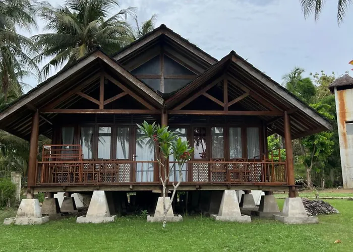 Arys Lagoon Bungalow & Hotel