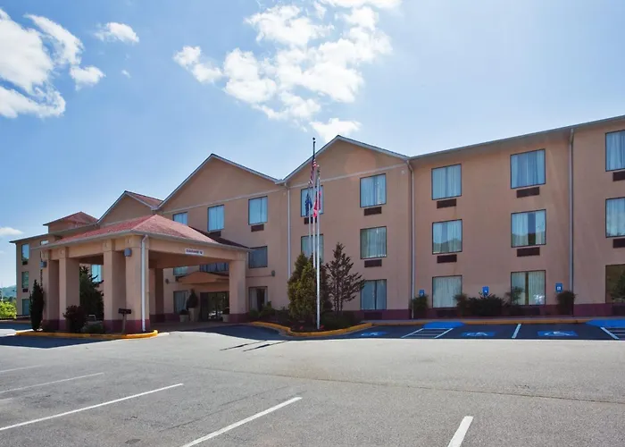 Holiday Inn Express & Suites Hiawassee By Ihg