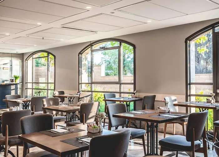 Edmond Luxury Hotel & Spa