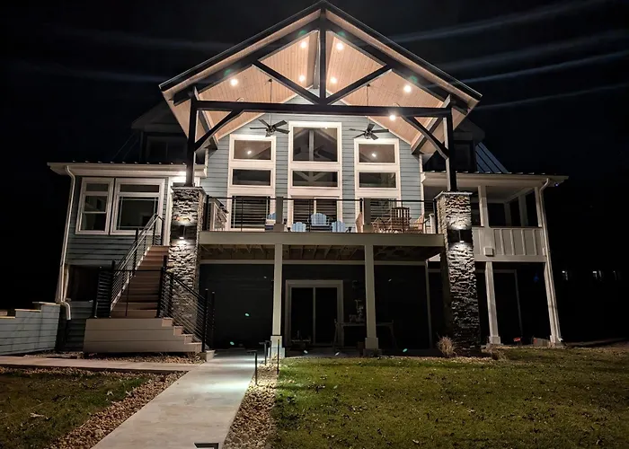 Coronacove - New Luxury Retreat With Private Beach, Views And Sunsets!