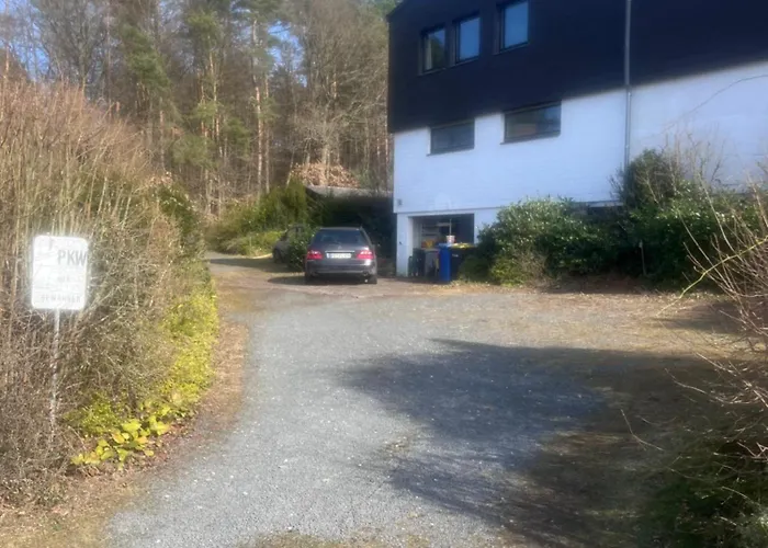 Franziska's Ferienwohnung - Die Unterkunft in ruhiger Lage direkt am Wald