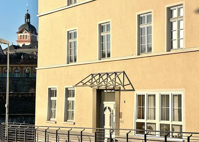 Castle View Apartment 3
