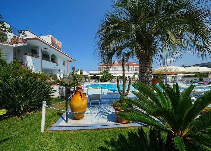 Hotel Damanse