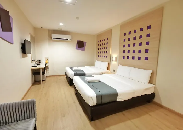 Hotel 98