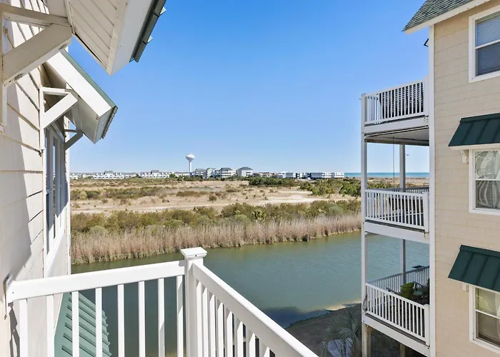 Oceanview 4Br/4Ba Condo, Steps To Beach/Pool