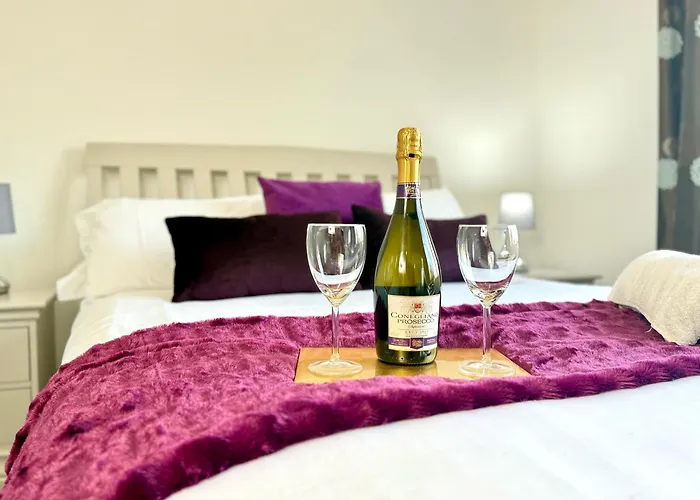 Luxury 2-Bedroom Apartment 2
