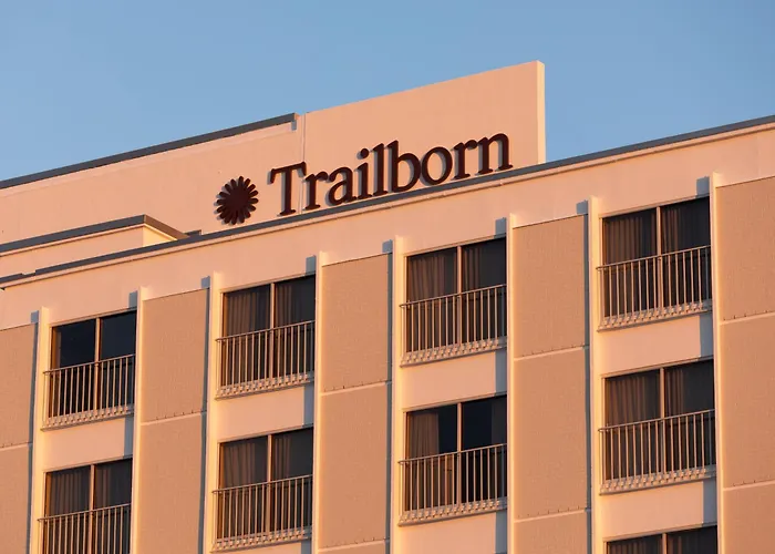 Trailborn Surf & Sound, Outdoor Collection By Marriott Bonvoy