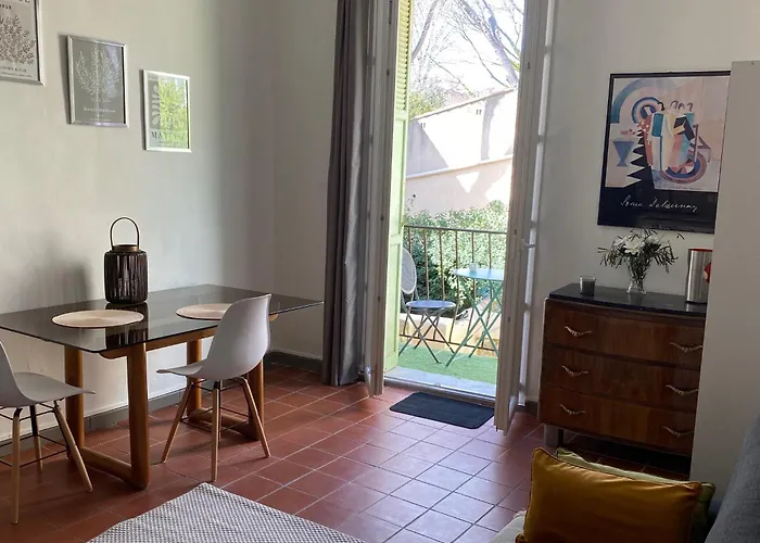 Studio Avec Balcon Sur Cour