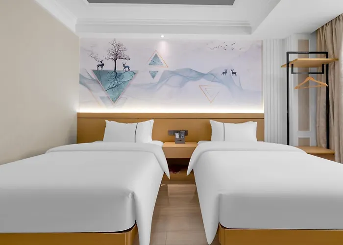 Junao Hotel Nanping Pedestrian Street Branch