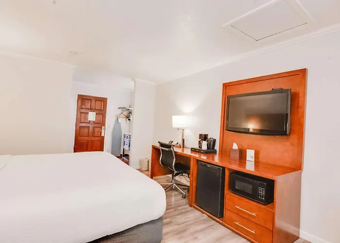Ramada By Wyndham Mountain View