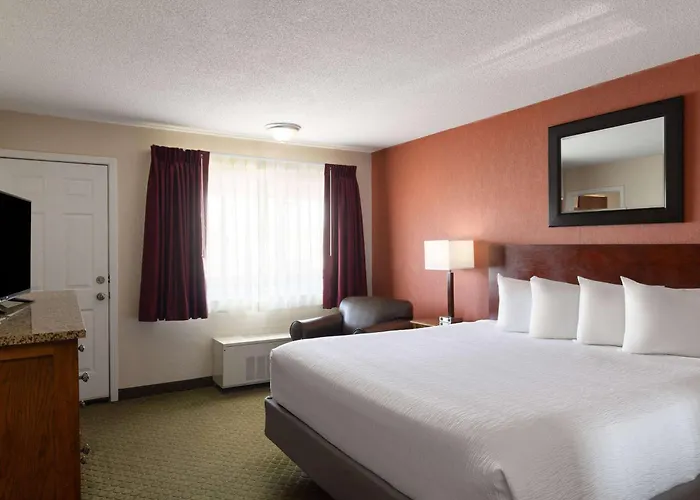 Ramada By Wyndham Elko Hotel At Stockmen'S Casino