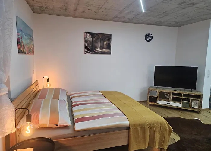 Hoch2 Apartment - Modern, komfortabel&24h Self-Check-in mit Parkplatz