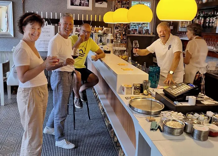 Cafe Rudi Living Apartements