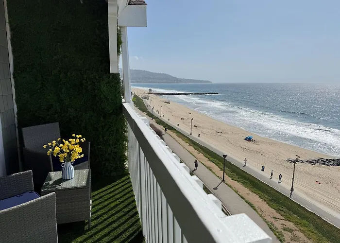 Oceanfront 1 Bed 1 Bath , Parking, Stunning View 337