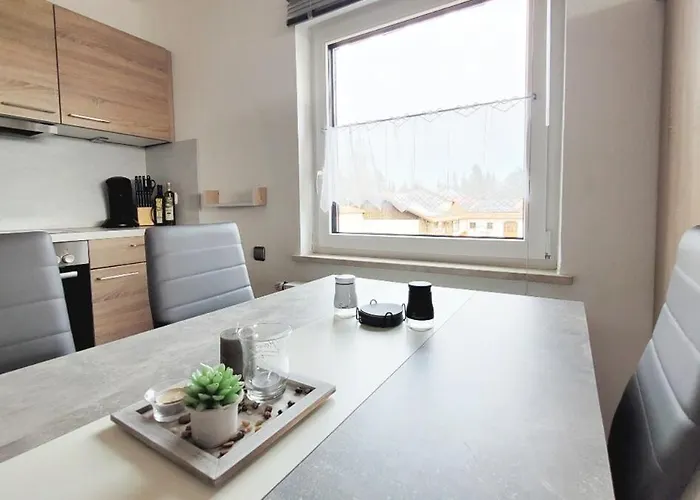 Entspannte Auszeit I Balkon I Burgblick