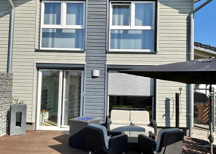 Wood&Stone - Modernes Haus in Seenähe am Tankumsee mit Terrasse, Outdoorküche, Kamin, Homeoffice Bereich&voll ausgestatteter Küche im Naherholungsgebiet