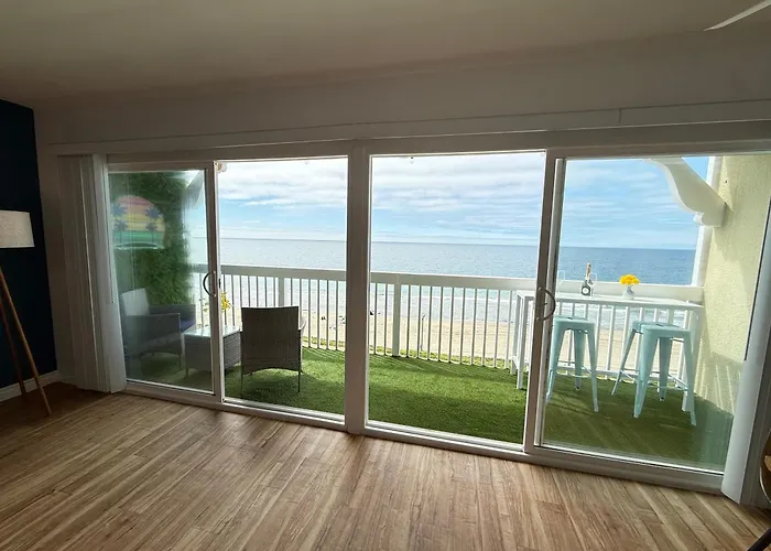 Oceanfront 1 Bed 1 Bath, Parking, Amazing View 132