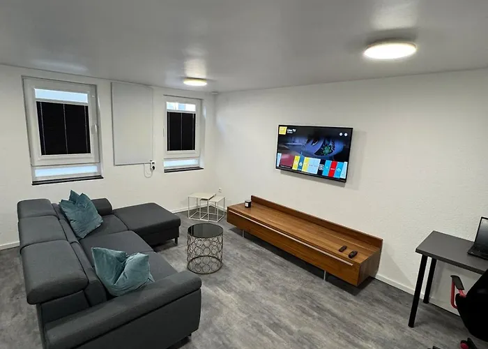 Luxus-Apartment im Herzen von Ludwigsburg - - WLAN - Klima - 24h Check-In - Waschmaschine - Terrasse - 200m vom Schloss und vom Ludwigsburger Marktplatz - -