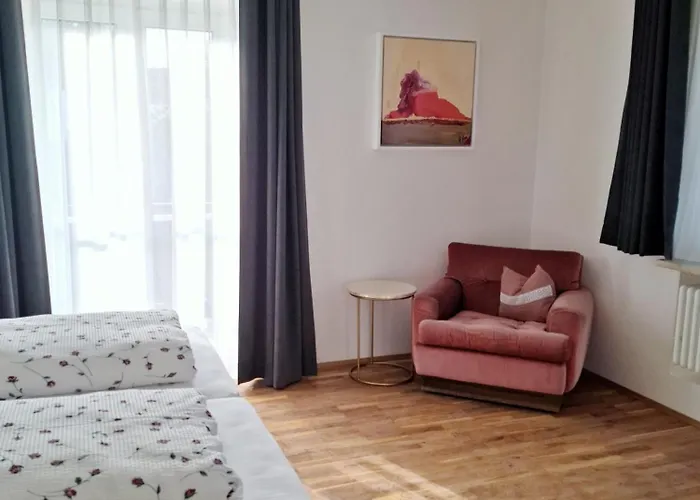 Cafe Rudi Living Apartements