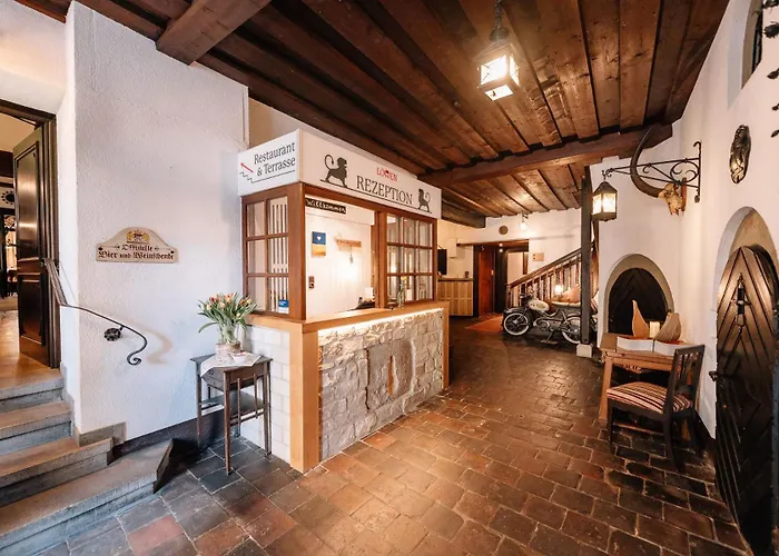 Loewen Hotel & Restaurant