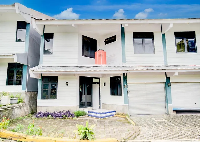 Villa Puncak Agape Near Cipanas Mitra Reddoorz