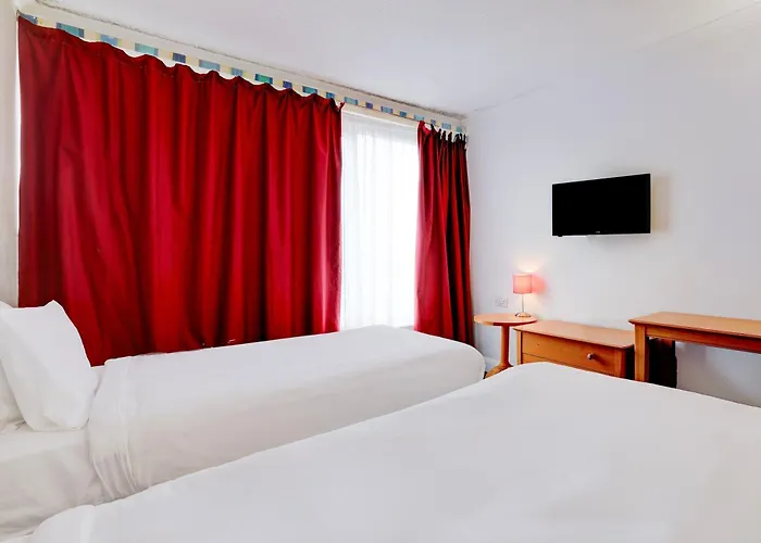 Oyo The Chiltern Hotel