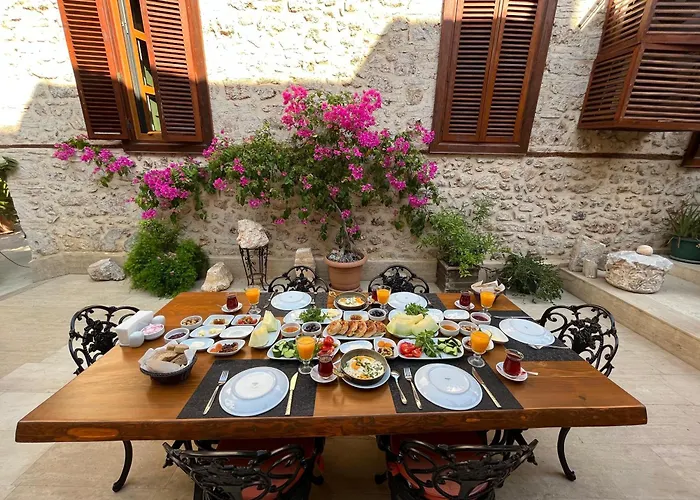White Garden Hotel-Adult Only