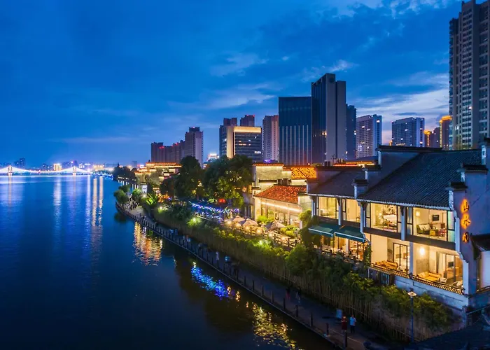 Huangshan Shanshuijian Wei Boutique Hotel