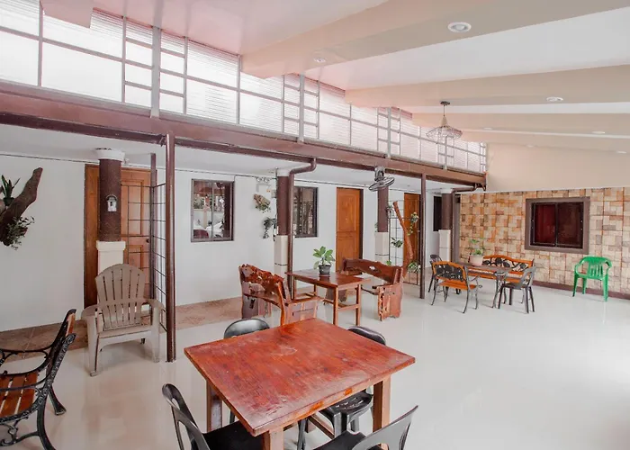 Oyo 741 Sierra Travellers Inn