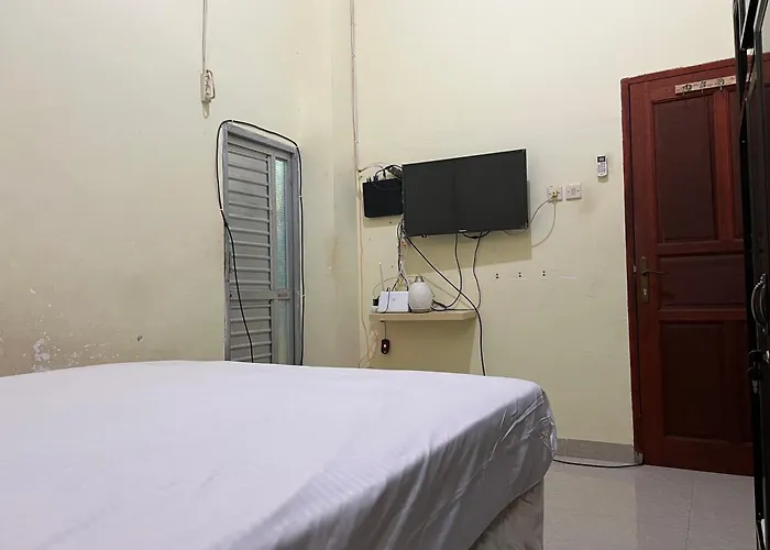 Hotel O Mely Homestay