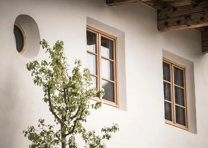 Hofergut Suites & Apartments