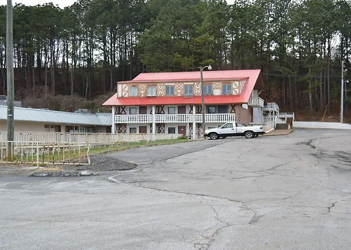 Oyo Hotel Cleveland, Tn