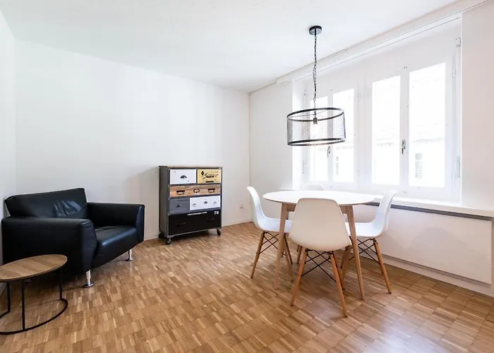 2 Rooms Apartment In District 4