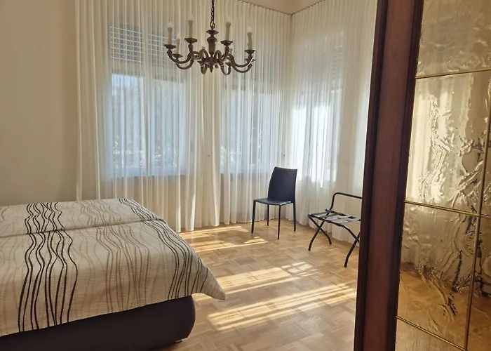 Ferienwohnung im historischen Haus an der Therme,Parkplatz inklusive