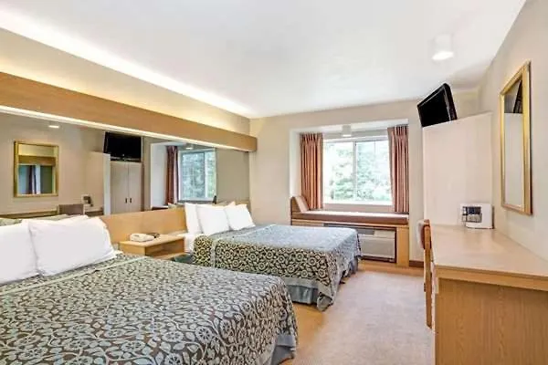Sturbridge Plaza Hotel