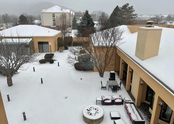 Courtyard By Marriott Fishkill