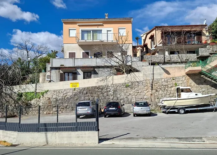 Apartments Komel