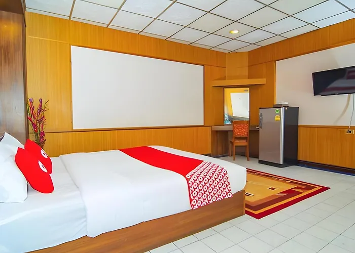 Oyo 534 Phasuk Hotel