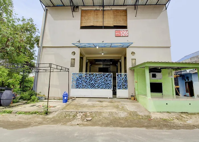Hotel O Zeevanna Guest House Syariah
