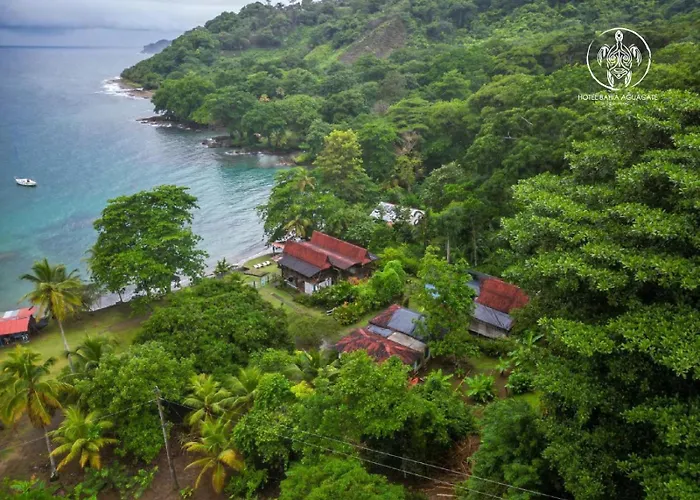 Hotel Bahía Aguacate