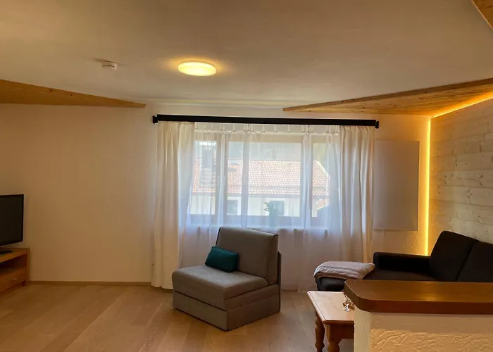 Großzügige Ferienwohnung Gimpl Kathi mit Bergblick